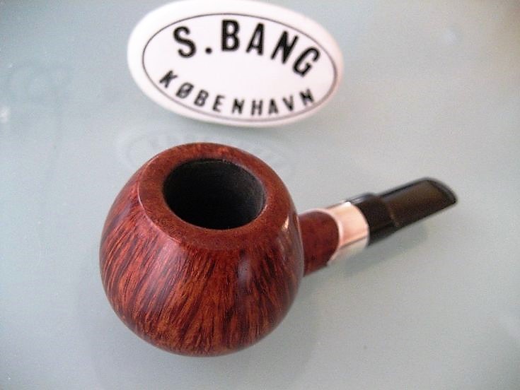 051e3ac769c7ba8c2e2a4a0ecd49835e--estate-pipes-smoking-pipes