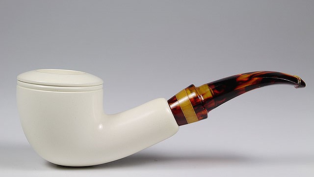 Meerschaumpfeife-Strambach-431003a2-HAITI_640x427
