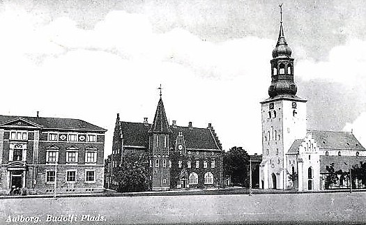 AK-Aalborg-Budolfi-Plads-Platz-mit-Kirche